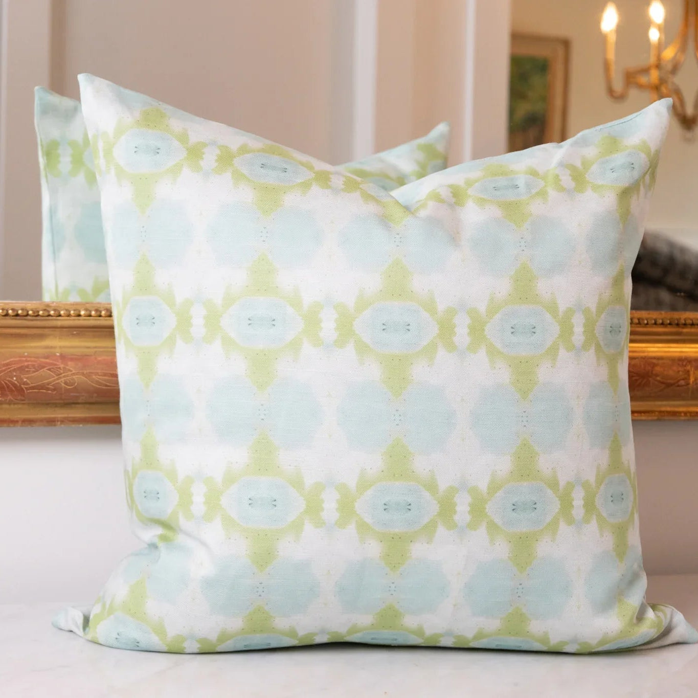 Sweet Gum | Luxury Wallpaper, Fabric & Pillows