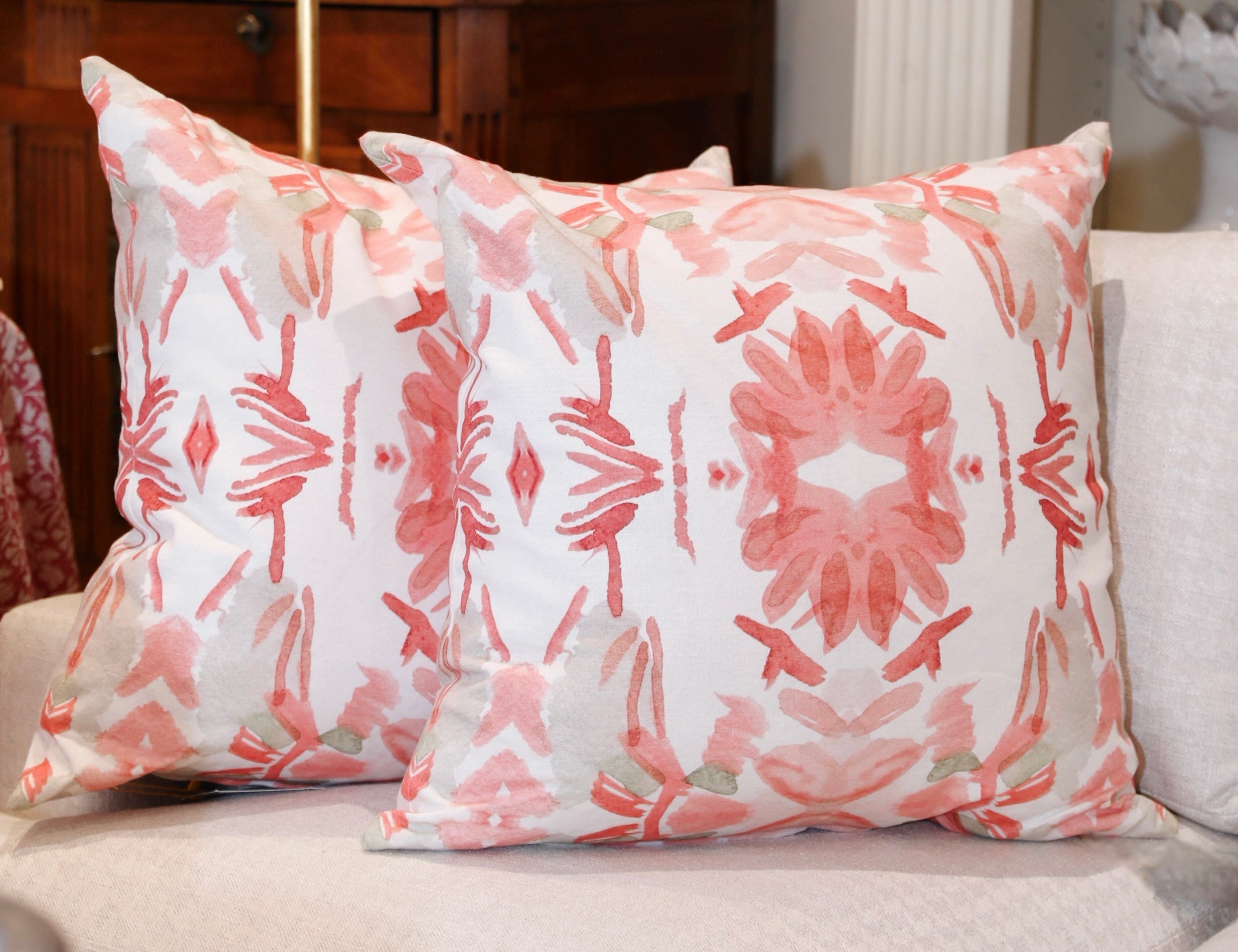 BEST SELLING LUXURY DESIGNER PILLOWS